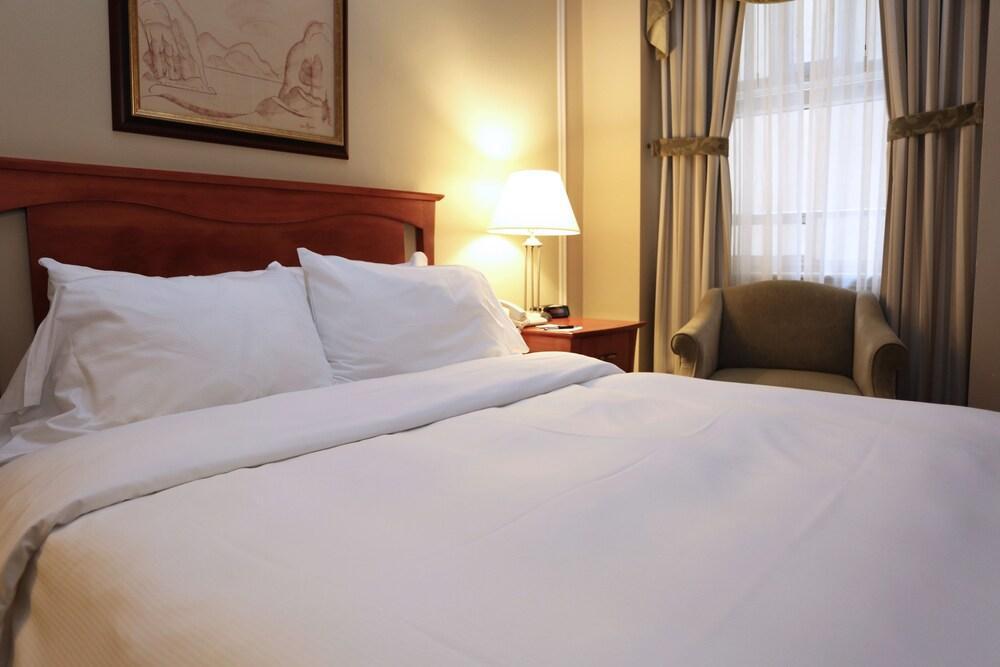 Hotel Clarendon Quebec City Ngoại thất bức ảnh