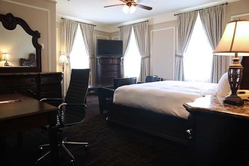 Hotel Clarendon Quebec City Ngoại thất bức ảnh