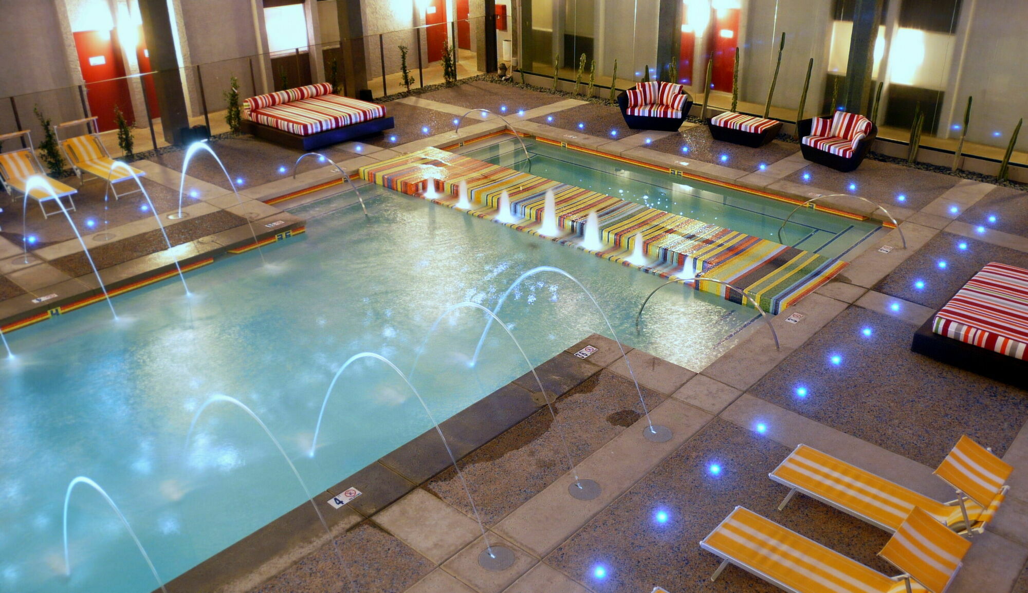 Hotel Clarendon Quebec City Ngoại thất bức ảnh