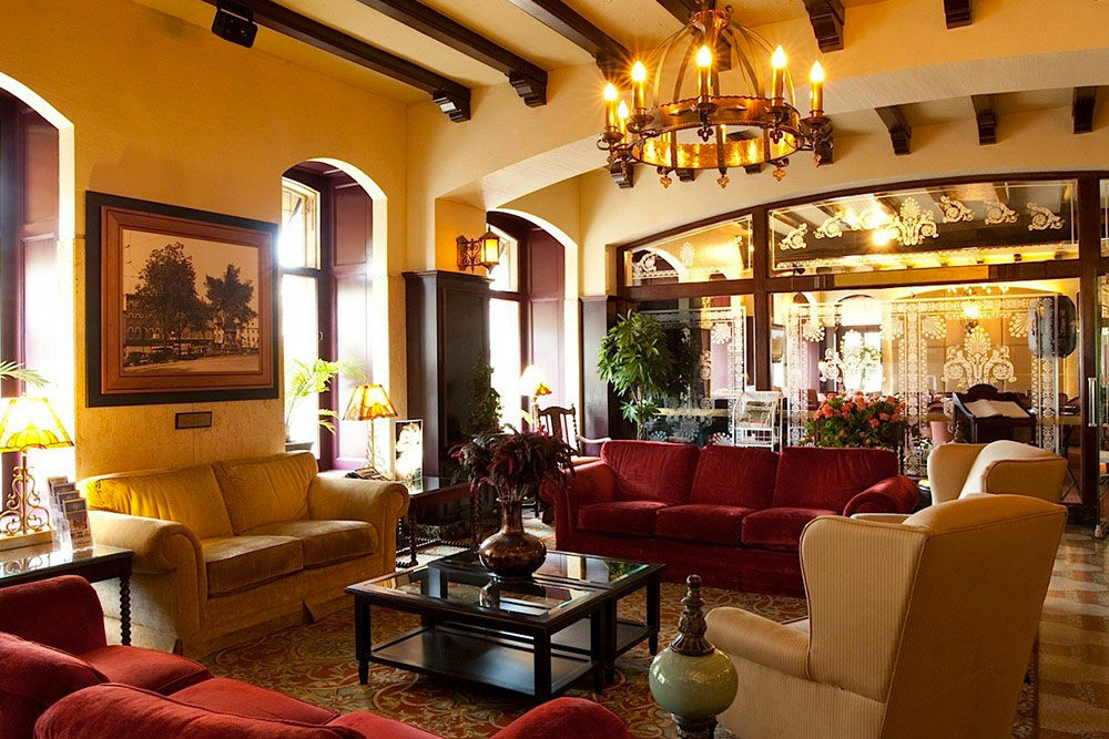 Hotel Clarendon Quebec City Ngoại thất bức ảnh